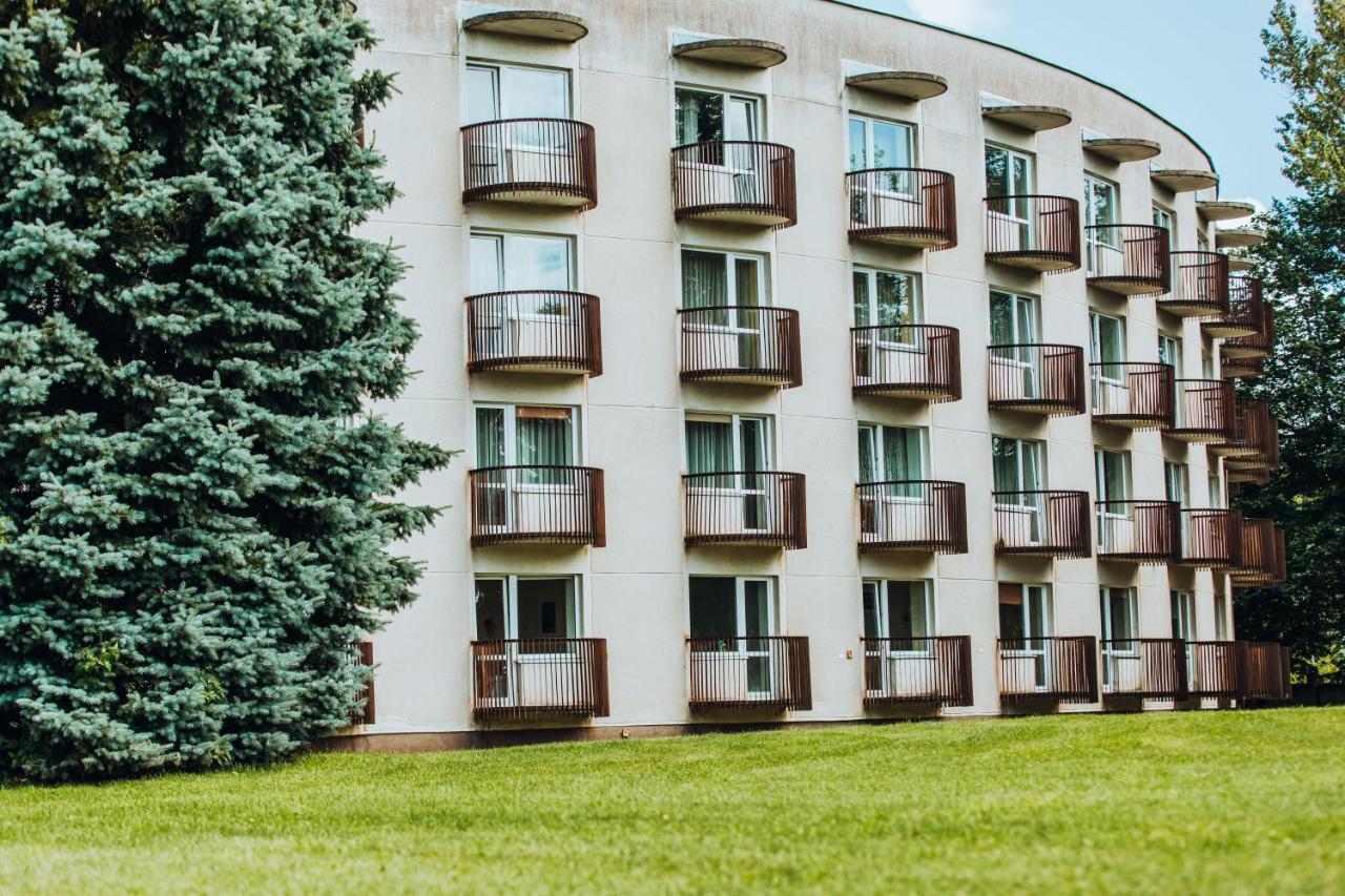 Hotel Poilsio Namai "Vyturys" Palanga Exterior foto