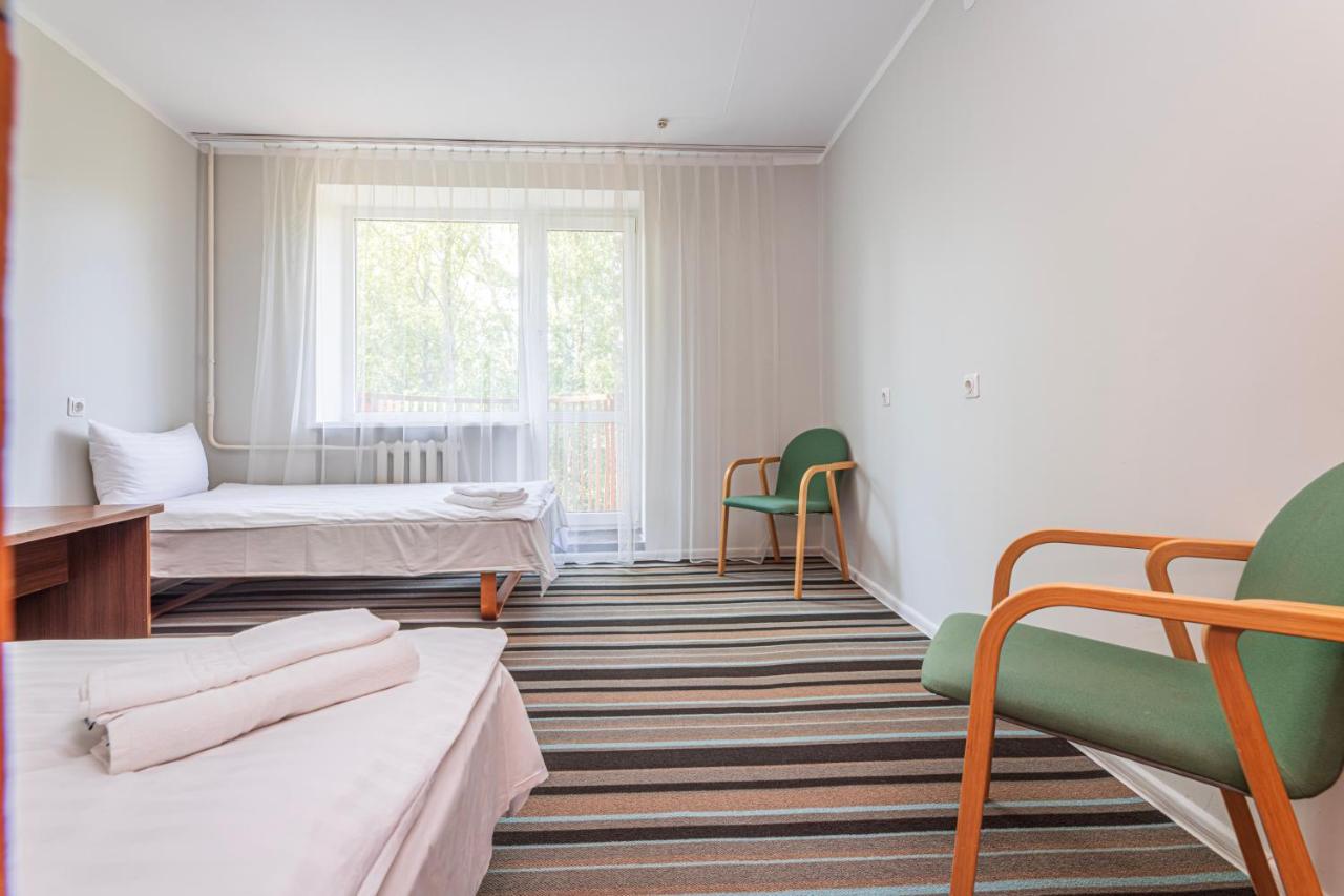 Hotel Poilsio Namai "Vyturys" Palanga Exterior foto