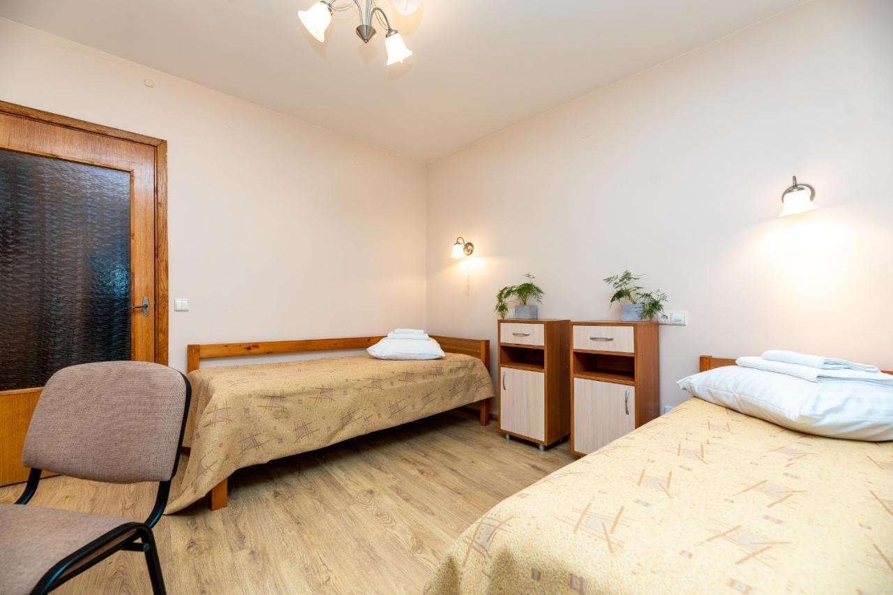 Hotel Poilsio Namai "Vyturys" Palanga Exterior foto